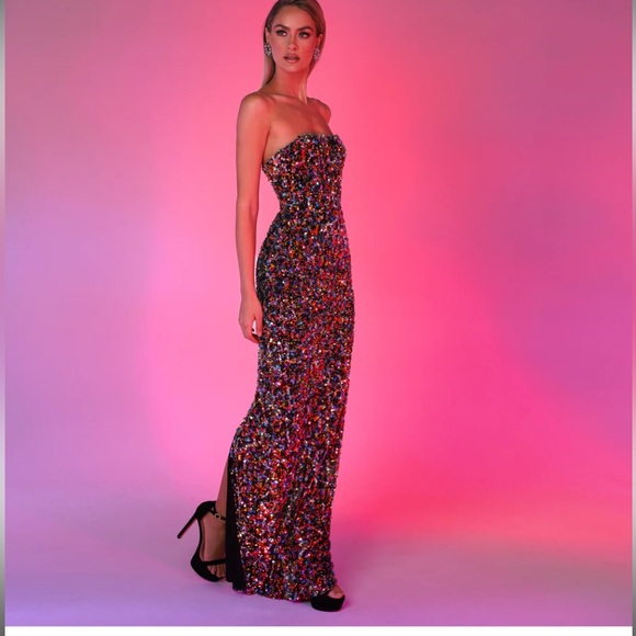 BNWT Helsi Serena gown Iridescent multi/black XL - Picture 1 of 8